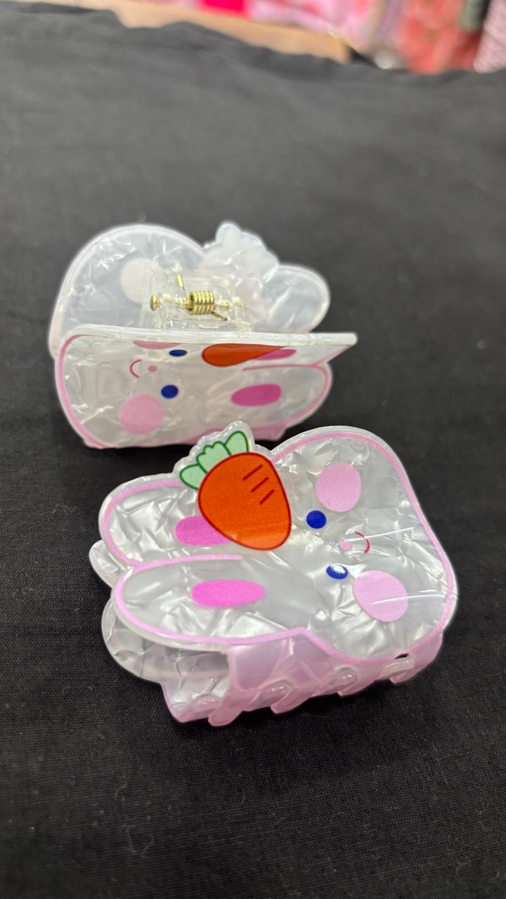 Animal Shaped Acrylic Claw Clip