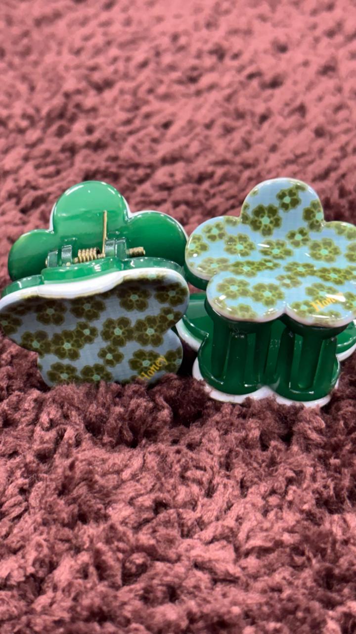 Mini Flower Claw Clip