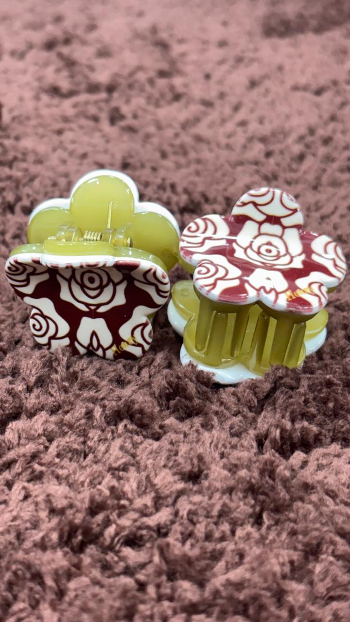 Mini Flower Claw Clip